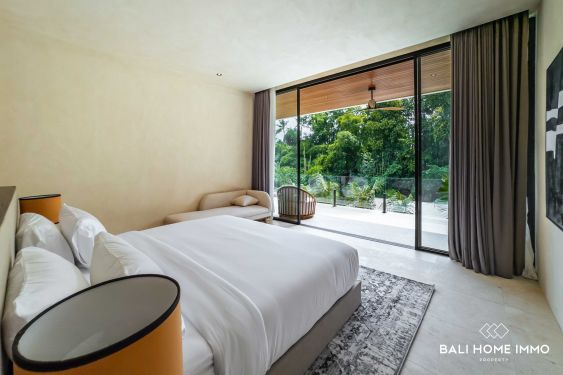 Image 14 from Villa de luxe de 4 + 1 chambres à vendre en location à Bali Pererenan Tumbak Bayuh