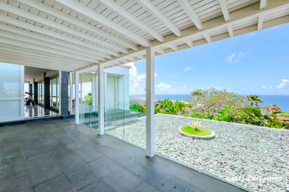 Image 5 from CLIFFSIDE 3 BEDROOM VILLA OVERLOOKING THE OCEAN FOR SALE FREEHOLD IN PANDAWA