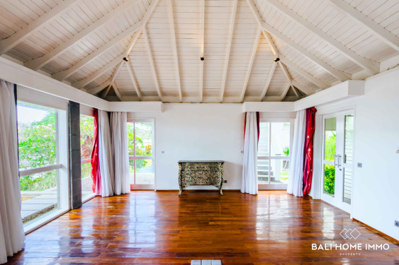 Image 13 from CLIFFSIDE 3 BEDROOM VILLA OVERLOOKING THE OCEAN FOR SALE FREEHOLD IN PANDAWA