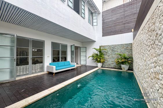 Image 1 from Close to The Beach 3 Bedroom Villa for Sale Leasehold in Bali Seminyak