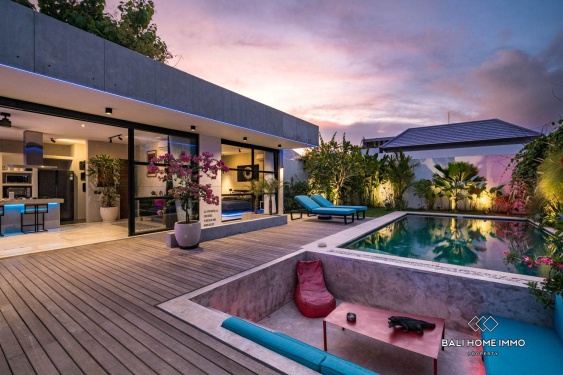 Image 1 from Vila Kontemporer 2 Kamar Tidur – Lahan Langka 400 m² – Bingin