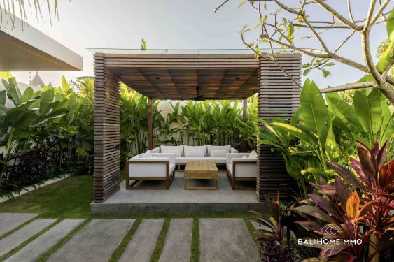 Image 8 from Villa contemporaine de 3 chambres avec vue à Padonan Canggu