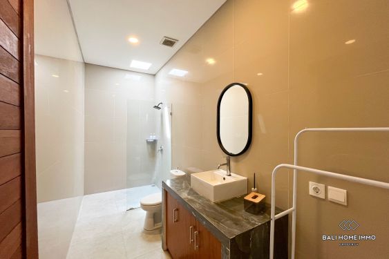 Image 12 from 2 Bedroom Villa for Yearly Rental in Seminyak