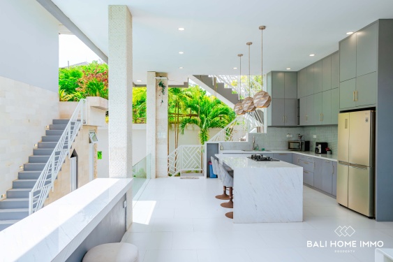 Image 11 from Villa Nyaman dengan 3 Kamar Tidur dan Pemandangan Laut Dijual di Jimbaran