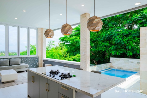 Image 9 from Villa Nyaman dengan 3 Kamar Tidur dan Pemandangan Laut Dijual di Jimbaran