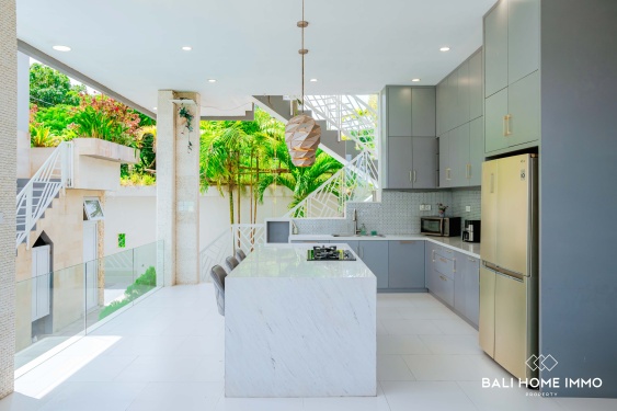 Image 10 from Villa Nyaman dengan 3 Kamar Tidur dan Pemandangan Laut Dijual di Jimbaran