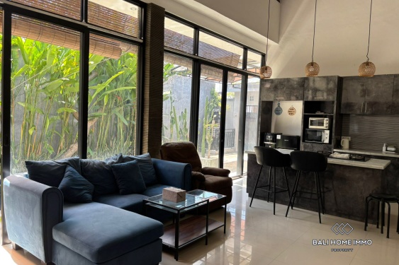 Villa 3 Kamar yang nyaman Disewakan Tahunan dan Bulanan di Seminyak Bali