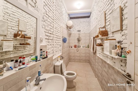 Image 12 from COZY 4 BEDROOMS TOWNHOUSE FOR SALE FREEHOLD IN BALI NUSA DUA