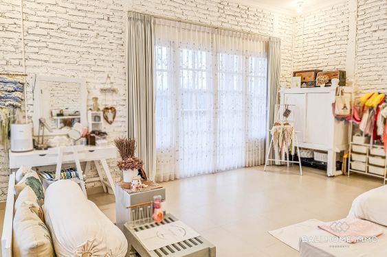 Image 11 from COZY 4 BEDROOMS TOWNHOUSE FOR SALE FREEHOLD IN BALI NUSA DUA