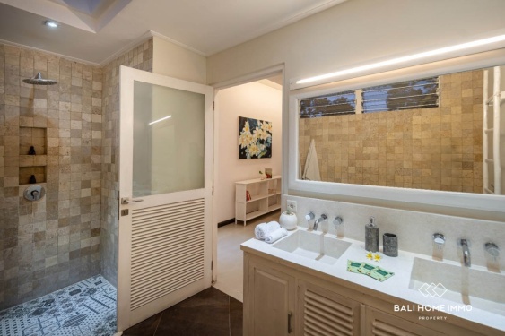 Image 12 from Vila Nyaman 4 Kamar Tidur, Dekat Pantai Seminyak