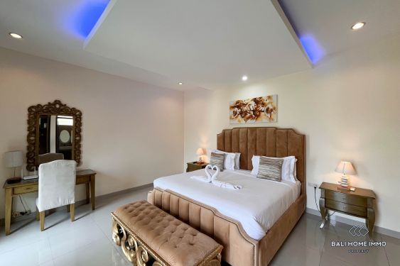 Image 9 from VILLA CONFORTABLE ET MAGNIFIQUE DE 4 CHAMBRES À LOCATION MENSUELLE ET ANNUELLE À BALI NUSADUA