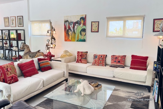 Image 4 from Élégante villa de 2 chambres avec immense jardin tropical à louer à Ubud