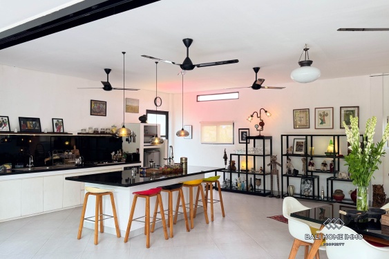 Image 8 from Élégante villa de 2 chambres avec immense jardin tropical à louer à Ubud