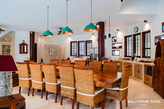 Image 11 from Élégante villa de 3 chambres en bord de mer avec vastes jardins près de la plage de Bingin