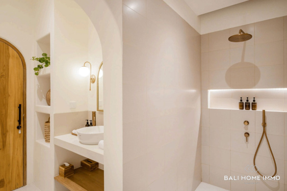 Image 15 from ÉLÉGANTE VILLA D'INVESTISSEMENT DE 3 CHAMBRES À VENDRE EN LOCATION À BINGIN