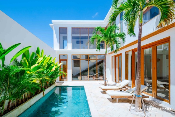 Image 3 from Elegant 3 Bedroom Tropical Villa for Sale in Bingin – Prime Investment Opportunity