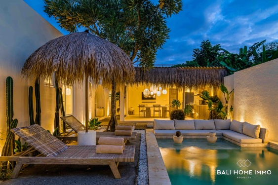 Image 2 from Elegant 3 Bedroom Tropical Villa for Sale in Ungasan with Warm Natural Design