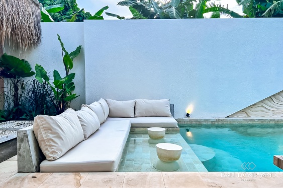 Image 3 from Élégante villa tropicale de 3 chambres à vendre à Ungasan, au design naturel chaleureux.