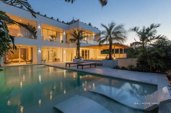 Image 2 from ELEGANT 4 BEDROOM VILLA WITH SEA VIEW FOR SALE FREEHOLD IN UNGASAN