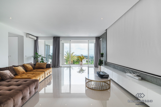 Image 8 from ÉLÉGANTE VILLA DE 4 CHAMBRES AVEC VUE SUR LA MER À VENDRE EN PLEINE PROPRIÉTÉ À UNGASAN