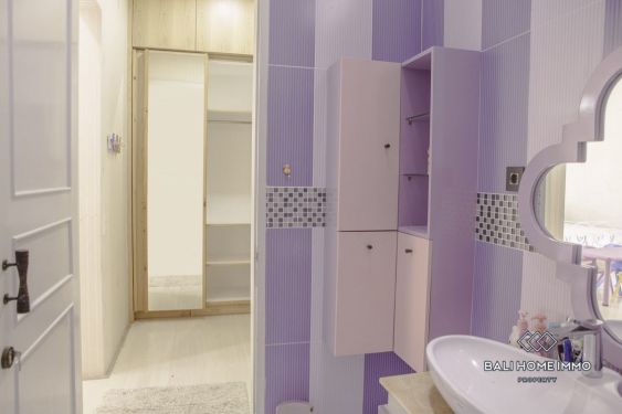 Image 13 from Élégante villa de 5 chambres avec toit-terrasse et vue sur l'océan à vendre près de Pecatu