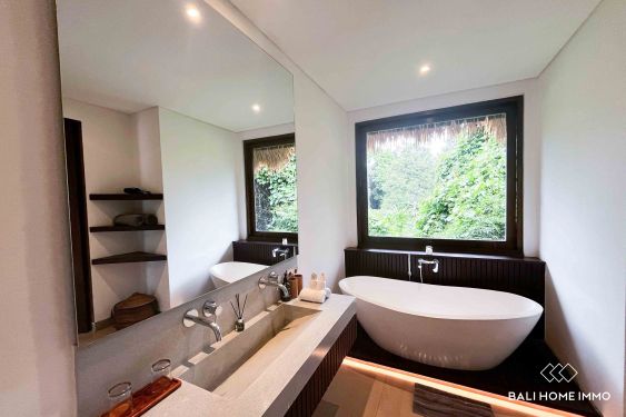 Image 18 from Dijual Vila Elegan 6 Kamar Berpemandangan Hutan di Ubud