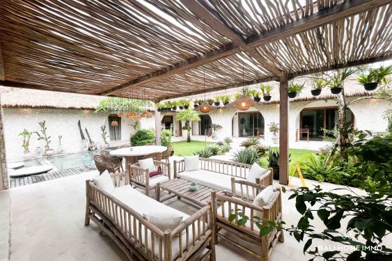 Image 4 from Dijual Vila Elegan 6 Kamar Berpemandangan Hutan di Ubud