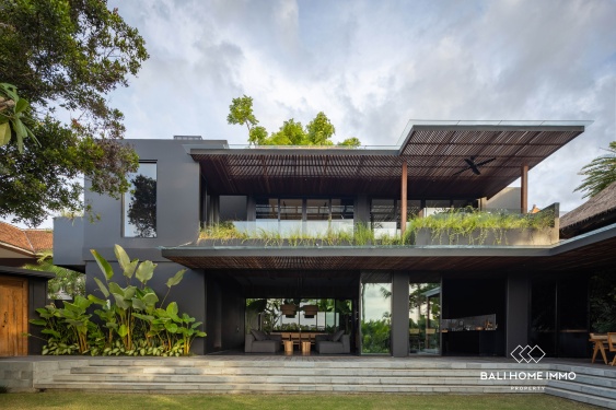 Image 1 from Élégante villa moderne de 4 chambres à vendre avec vue imprenable sur les rizières à Batu Bolong