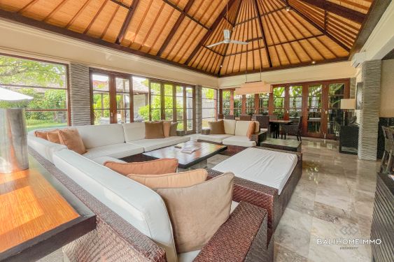Image 3 from Enchanting 3 Bedroom Villa  for Sale in Petitenget Bali