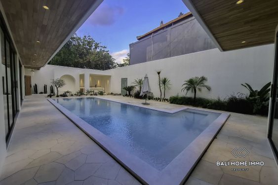 Image 3 from Villa Eksklusif 5 Kamar Tidur Dijual & Disewa di Jimbaran – Desain Mewah
