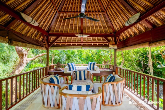 Image 12 from EXPANSIVE 4 BEDROOM BALINESE STYLE VILLA FOR SALE AND RENT IN JIMBARAN