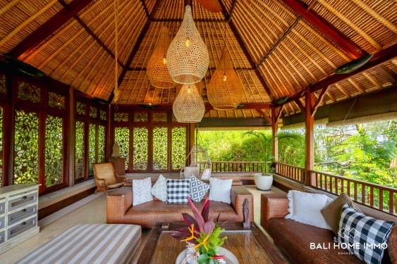 Image 9 from EXPANSIVE 4 BEDROOM BALINESE STYLE VILLA FOR SALE AND RENT IN JIMBARAN