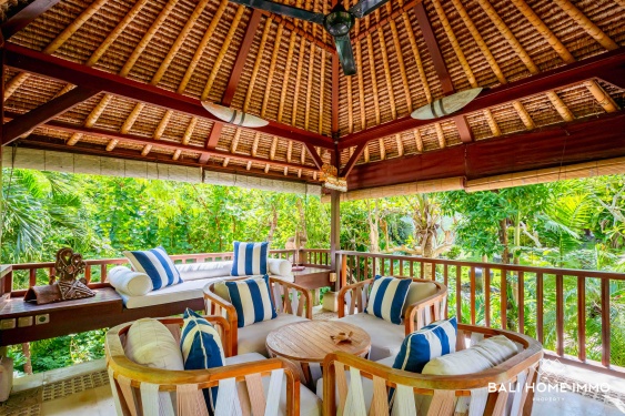 Image 13 from EXPANSIVE 4 BEDROOM BALINESE STYLE VILLA FOR SALE AND RENT IN JIMBARAN