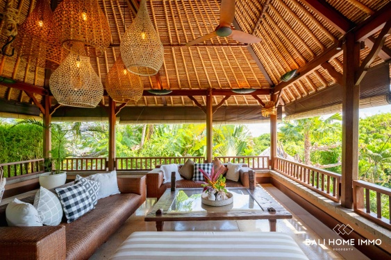 Image 10 from EXPANSIVE 4 BEDROOM BALINESE STYLE VILLA FOR SALE AND RENT IN JIMBARAN