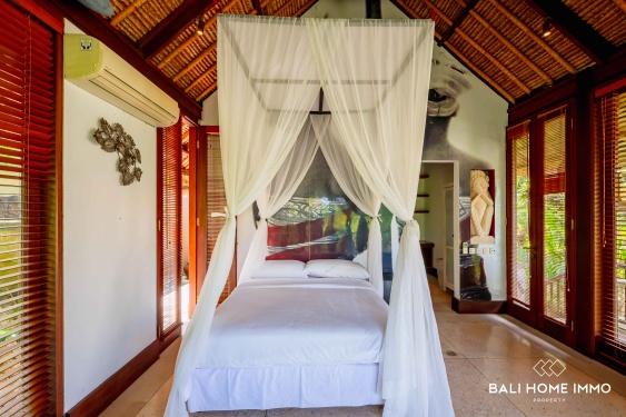 Image 20 from EXPANSIVE 4 BEDROOM BALINESE STYLE VILLA FOR SALE AND RENT IN JIMBARAN