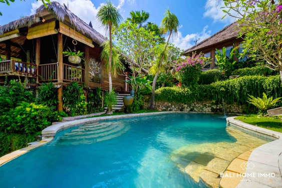 Image 2 from EXPANSIVE 4 BEDROOM BALINESE STYLE VILLA FOR SALE AND RENT IN JIMBARAN