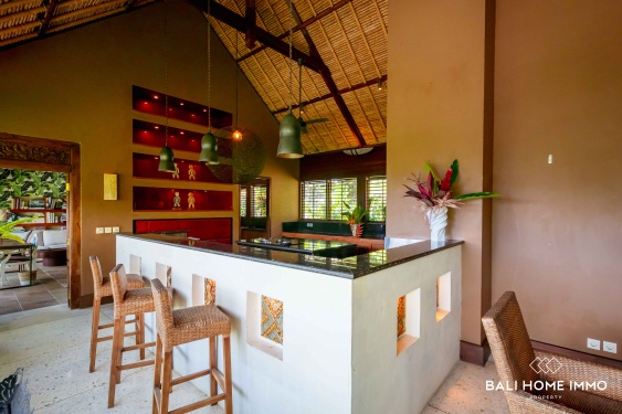 Image 16 from EXPANSIVE 4 BEDROOM BALINESE STYLE VILLA FOR SALE AND RENT IN JIMBARAN