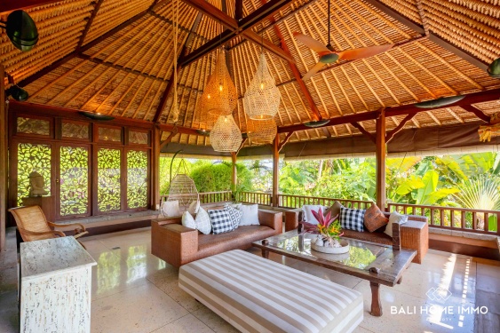 Image 11 from EXPANSIVE 4 BEDROOM BALINESE STYLE VILLA FOR SALE AND RENT IN JIMBARAN