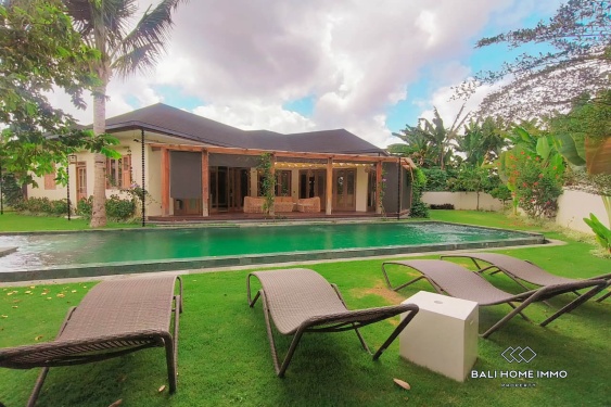Vila Luas 3 Kamar yang Indah Dijual di Mawang Kelod, Lodtunduh