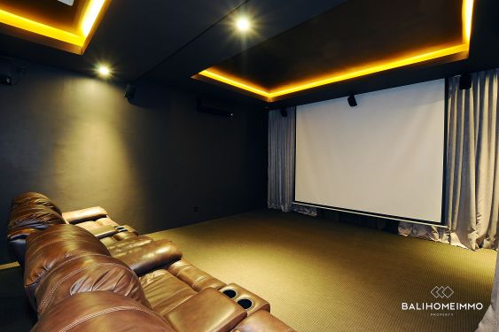 Image 16 from Vila 3 Kamar Tidur yang Indah Dijual Hak Milik di Bali Kerobokan