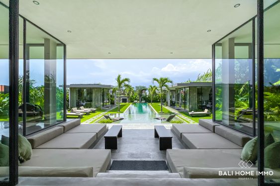 Image 10 from Exquisite 6 bedroom luxury villa for sale leasehold in Seseh Beach side