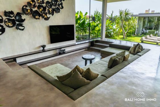 Image 4 from Exquisite 6 bedroom luxury villa for sale leasehold in Seseh Beach side
