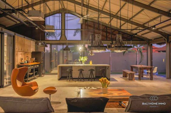 Image 5 from Extraordinary 3 Bedroom Villa for Sale Leasehold in Bali Kerobokan