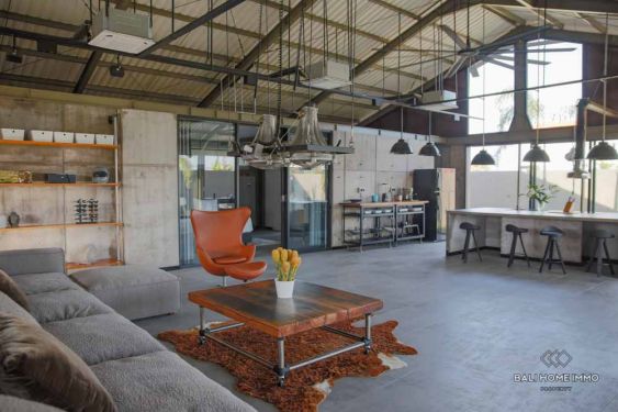 Image 4 from Extraordinary 3 Bedroom Villa for Sale Leasehold in Bali Kerobokan