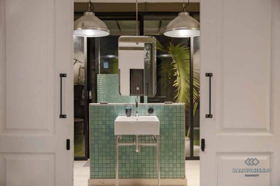 Image 10 from Extraordinary 3 Bedroom Villa for Sale Leasehold in Bali Kerobokan