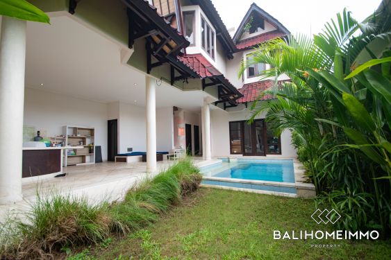 Image 4 from Villa Familiale de 3 chambres à vendre en pleine propriété à Bali Seminyak