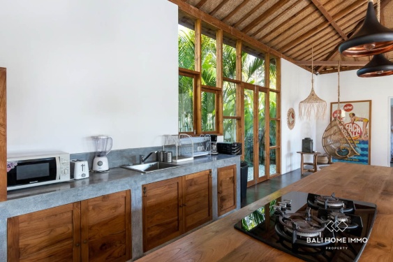 Image 5 from Family Style 4 Bedroom Villa For Sale In Batu Belig Kerobokan