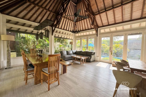 Image 2 from Villa familiale de 5 chambres à vendre à Umalas