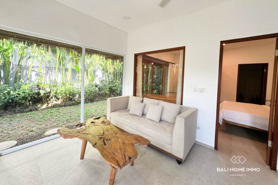 Properti Investasi Fleksibel di Padonan: 6 Unit Rumah Tamu + Vila Pribadi