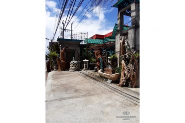 Image 4 from Galerie Magasin et immeuble de bureaux à vendre en pleine propriété à Gianyar